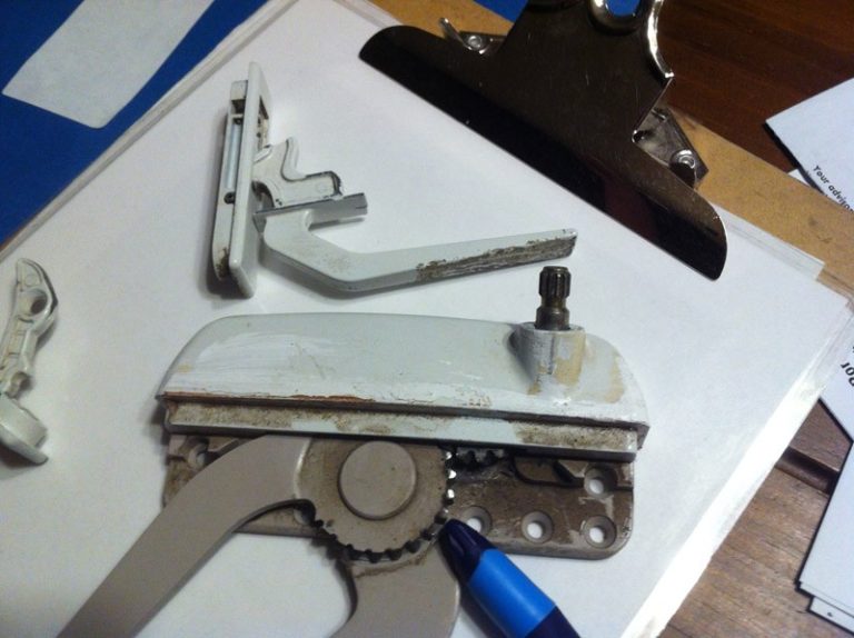 Window crank replacement service Window Repair Man